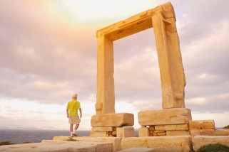 Discover Naxos