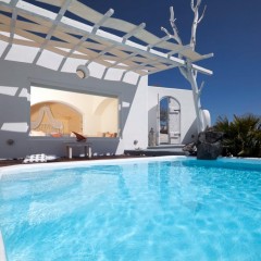 Athermi Suites in Megalochori, Santorini, Greece