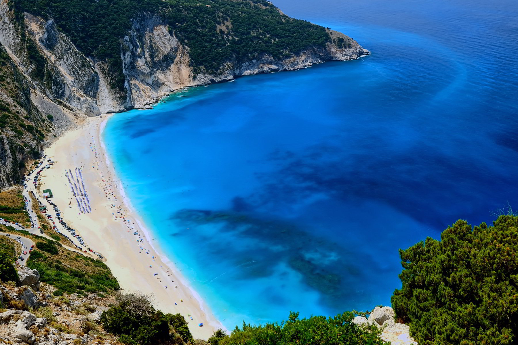 Красивые места пляжи. Кефалония остров в Греции. Пляж Миртос Греция. Ионическое море в Греции. Острова в Ионическом море Греция.