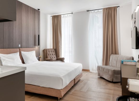 Athenian Heart Suites:  Νέα άφιξη φιλοξενίας στην καρδιά της Αθήνας