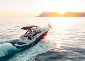 From Sea to Shore: Experience Greece with Mouratti Tours