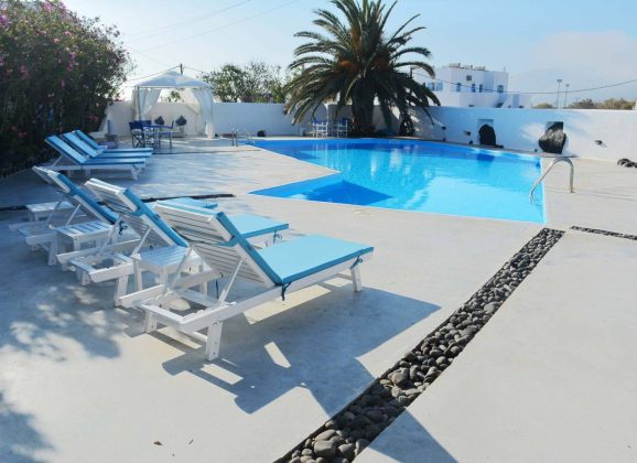 Melina Hotel: A Charming Boutique Stay in the Heart of Santorini