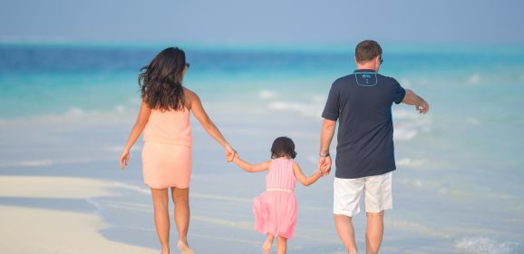 Budgeting for the Aegean: How British Travelers are Adapting Their 2026 Greek Getaways