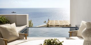 Four Seasons Hotel Mykonos Opens in Kalo Livadi, Bringing a New Luxury Escape to the Island