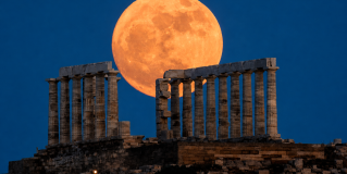 Greece Under the August Full Moon: 126 Historic Sites Open for Free