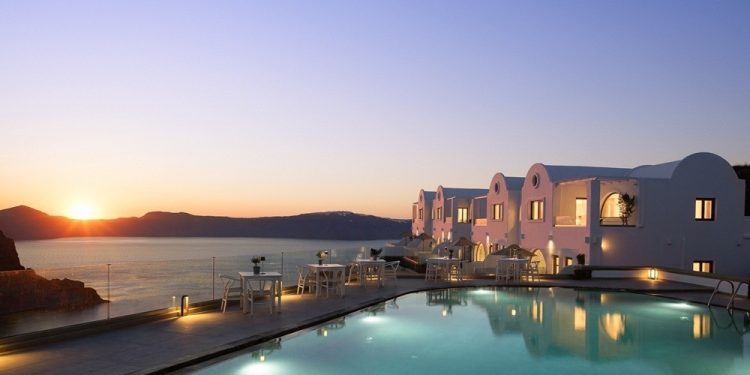 The Duchess Opens on Therasia as Aria Hotels Adds New Boutique Property