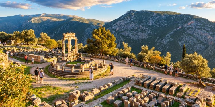 12 Archaeological Sites in Greece That Bring Ancient History to Life