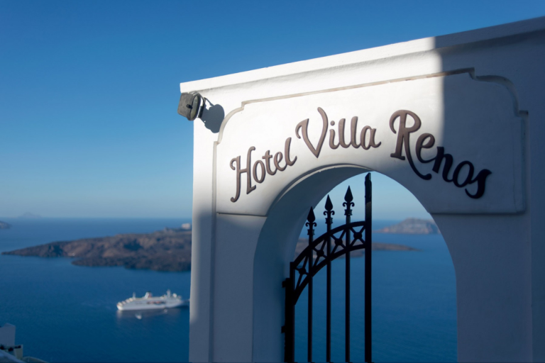 Discover Villa Renos: A Santorini Escape to Call Your Own